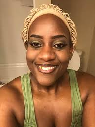 Okay ladies let's dive right into DEMI! I was able to attend a class taught  by Althea at convention and let me tell you, she was amazing! Here she is  showing you