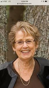 Carol Lister's Instagram, Twitter & Facebook