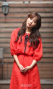 ^ 진기주, 알고보니 대기업 사원·기자·슈퍼모델 출신. ì§„ê¸°ì£¼ ë‚˜ë¬´ìœ„í‚¤