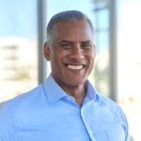 500+ "Ron D." profiles