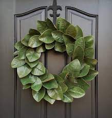 Hi Everyone Today I M Going To Show You How To Create An Artificial Diy Magnolia Wreath To Add To Your Ho Diy Magnolia Wreath Diy Wreath Burlap Flower Wreaths