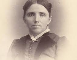 Anne Moskowitz's Instagram, Twitter & Facebook