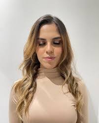 Laura Falla's Instagram, Twitter & Facebook