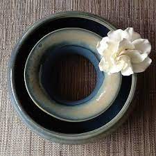 Up For Auction Is A Handmade Pottery Pansy Flower Ring Vase It Was Made By Tumbleweed Pottery It Is Great For Displayin Pansies Flowers Pansies Flower Ring