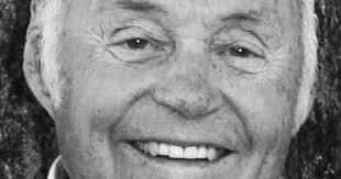 Linda Patchett's Instagram, Twitter & Facebook