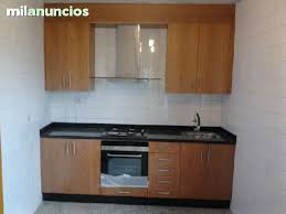 Puertas, frentes para cajones y costados decorativos para muebles de cocina, fabricadas en ®formica, un laminado de alta presión de 19 mm de grosor con acabados en colores lisos mate, brillo, madera u otras. Muebles De Cocina Baratos Gabinetes Y Despensas Politify Us