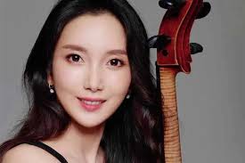 Cellist Hee-Young Lim Shares Why She Will Never Stop Studying Bach's Cello  Suites