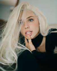 6 396 Curtidas 147 Comentarios Brooke Bush Babybushwhacked No Instagram Billie Eilish Vibes Incred Short Hair Wigs Stylish Short Hair Lace Front Wigs