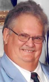 Diana Dumke's Instagram, Twitter & Facebook