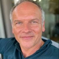 Edward Crisler's Instagram, Twitter & Facebook