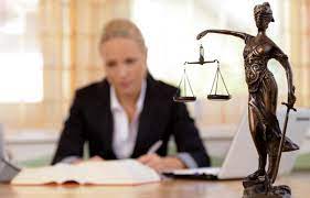 In south africa, there are two main branches of legal practitioner: What Is The Difference Between A Lawyer A Legal Administrator And An Attorney Oxbridge Academy Blog