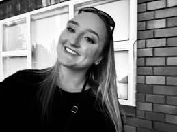 Hi, I am Jason. I am a young working guy, nice and friendly and enjoy  talking with people. I am very social once I get to know people. I work at a