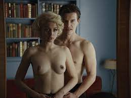 Nude video celebs » Julianne Nicholson nude, Ana de Armas nude - Blonde  (2022)