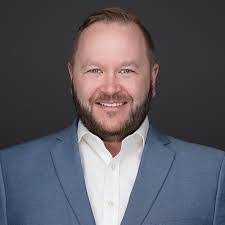 Tracy Baynard's Instagram, Twitter & Facebook