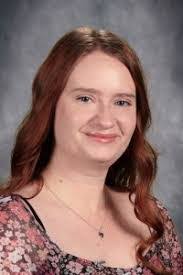 Ellie Dunlap's Instagram, Twitter & Facebook