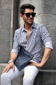Black And White Vertical Striped Shirt Outfit Style Inspiration White Pants Style Maxmayo Men S Fashion Blog Outfits With Striped Shirts Vertical Striped Shirt Outfit Mens Outfits