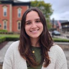 Madeline Witt's Instagram, Twitter & Facebook