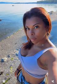 How to split an orchid with tightly encased roots?