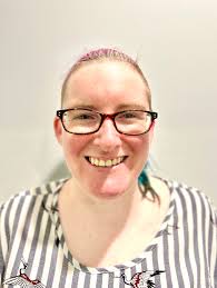 Meet the cast of "Catch me if you can": In the role of Elizabeth Corban,  the missing wife who has returned, is Cassandra Bicker. Cassandra has had  many roles with the Red