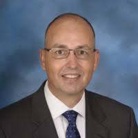 200+ perfiles de «Kutac»