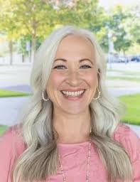 Sharon Fitzwater's Instagram, Twitter & Facebook