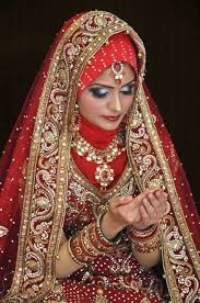 Pin By Shahira On Wedding Wedding Dresses For Girls Muslim Wedding Dresses Bridal Hijab