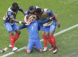 Tirage au sort et calendrier des matchs de l'euro 2016 de football. Resultat Et Resume France Irlande Euro Huitiemes De Finale 26 06 2016 France Irlande Joueurs De Foot Champion Du Monde Foot