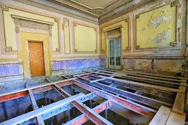 Cazinoul din constanta ramane un vesnic subiect de dezbatere. Fotografii Spectaculoase Din Cazino Monumentul Art Nouveau De Pe Faleza ConstanÈei Se AflÄ In Plin Proces De Restaurare