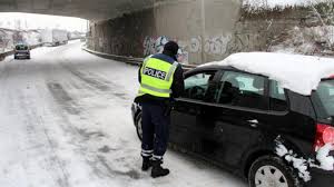 Les préfets devront fixer, département par département, une liste de communes (ce qui n'a pas encore été fait). Non Les Pneus Neige Ne Seront Pas Obligatoires Dans Le Nord Et Le Pas De Calais Le 1er Novembre