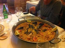 Dobles, varios baños, patio, piscina y toda clase de comodidades. Paella Di Pesce Picture Of Casa Navarro Alboraya Tripadvisor