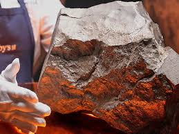 Teuerster Meteorit - Stück vom Mars für Rekordpreis versteigert