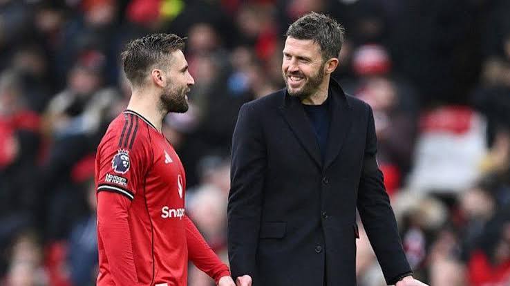 Man Utd news: Michael Carrick happy with Champions League chat - BBC Sport