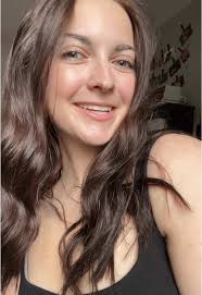 riley (@riley..roach)