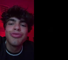 How Does Dylan Layton Style His Hair