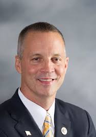 Curt Clawson won't run for re-election, says he wants to 'spend more time  close to home'