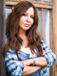 Schön, euch alle wieder lesen zu können Pin Von Julianna Auf Szineszek In 2021 Simone Thomalla Thomalla Frisuren