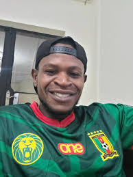 This guy CG has challenged somany Cameroonain comedians. He's actually  proving a point which the point should be noted. You can actually act and  talk like a woman without necessarily dressing like