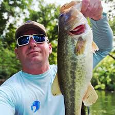 What lures are effective for fishing in the Gasconade River, Missouri?