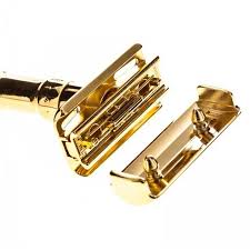 The merkur futur is perhaps one of the most beautifully designed safety razors available today. Merkur Futur Safety Razor Gold Beard Blade