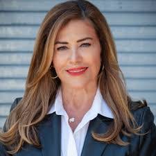 Jessica Maupin's Instagram, Twitter & Facebook