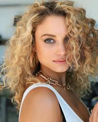 Does anyone do spiral perms anymore?