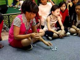 Seremban batu seremban also known as selambut or serembat game. Batu Seremban 1 Youtube