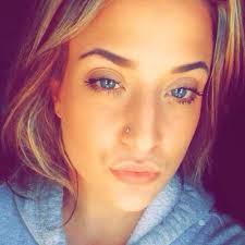 Madison Snapp (@MaddieOhSnapp)