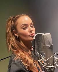 Mila Falls 的个人主页