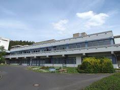 Neu Renovierte Aussenfassade Des Rehabilitations Und Praventionszentrum Mit Angeschlossenem Parkhotel Im Bayrischen Staatsba Bad Kissingen Aussenfassade Fassade