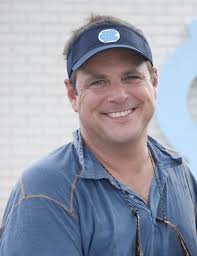 Timothy Ashman's Instagram, Twitter & Facebook