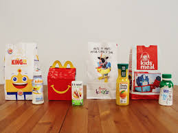 + mittlere pommes + 0,4 l. Best Fast Food Kid S Meals Comparison Chick Fil A Wendys Mcdonald S Business Insider