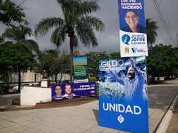 CAMPAÑA. Intiman a candidatos a retirar carteles de la vía pública | AM990  Formosa