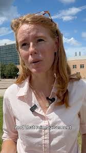 HAPPY HOLIDAY🎄 Marissa Bode is home for Christmas with her family in  Mazomanie. It's been a whirlwind of a year after Marissa was cast in  "Wicked," as Elphaba's sister, Nessarose. Marissa's dad