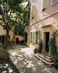India Mahdavi Imbues Le Cloitre Hotel In Arles With Painterly Flair In 2020 Arles France Hotel